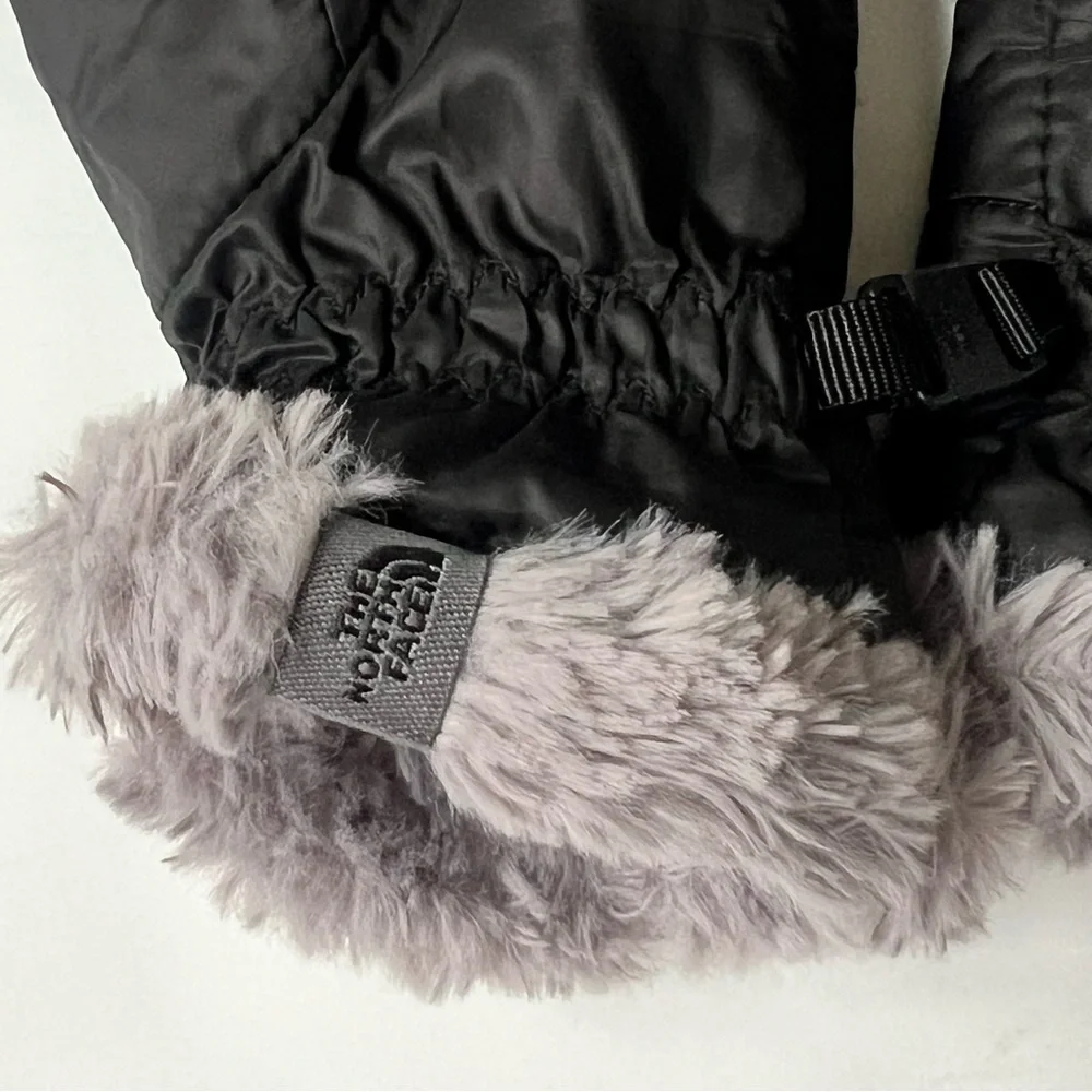 The North Face Mossbud Swirl Fleece Gloves Black Girl's Small Quilted Gorpcore
